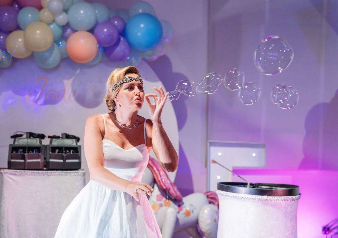 KRISTAR BUBBLES SHOW